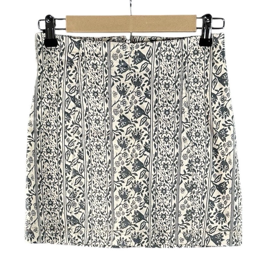 Free People Modern Femme Novelty Floral Mini Skirt Womens Size‎ 2 Black White
